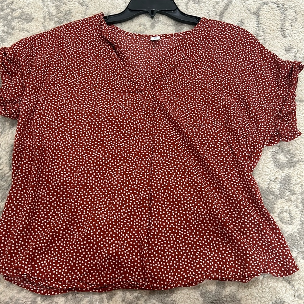 Old navy tshirt size small